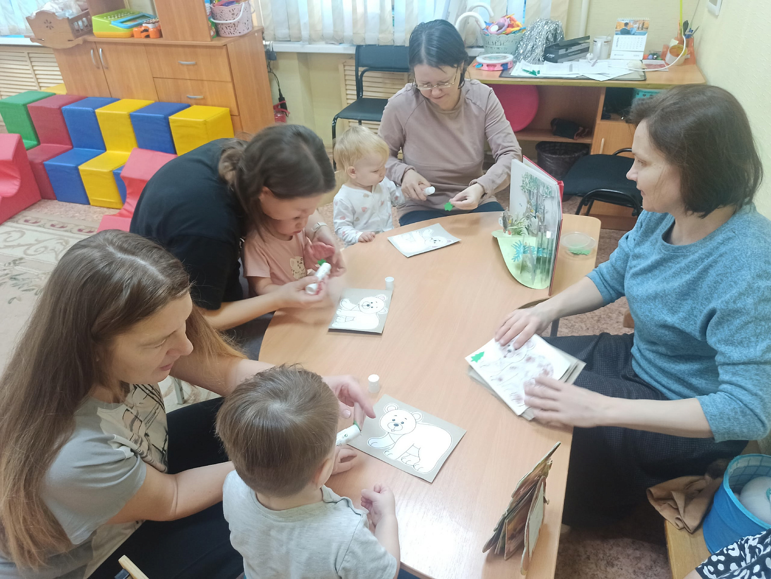 В гости к малышам пришла «Библионяня»