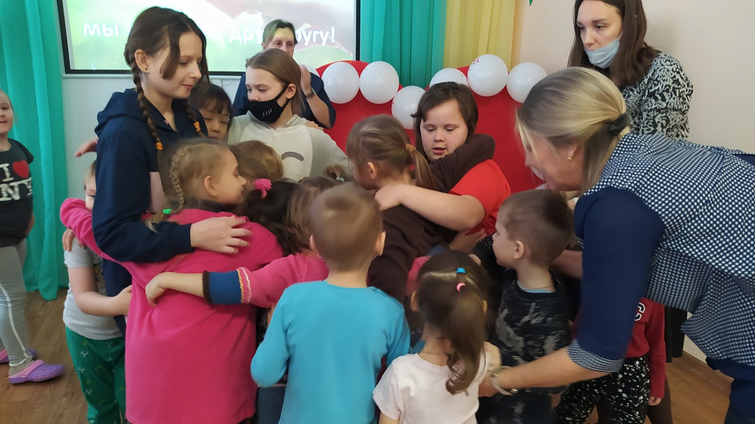 Частицу добра мы подарим друг другу