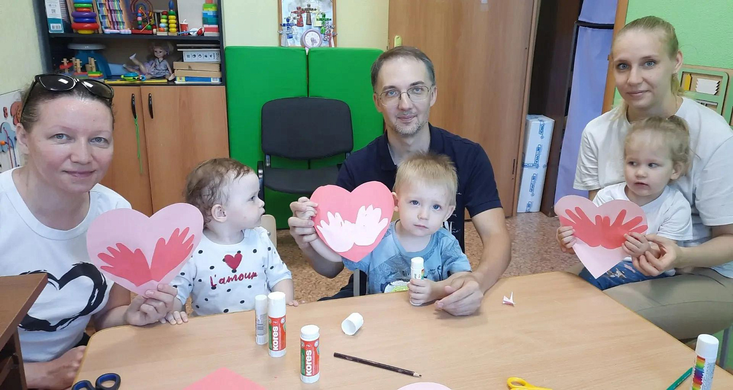 В Центре «Здоровье» прошло занятие «Сердце из ладошек»
